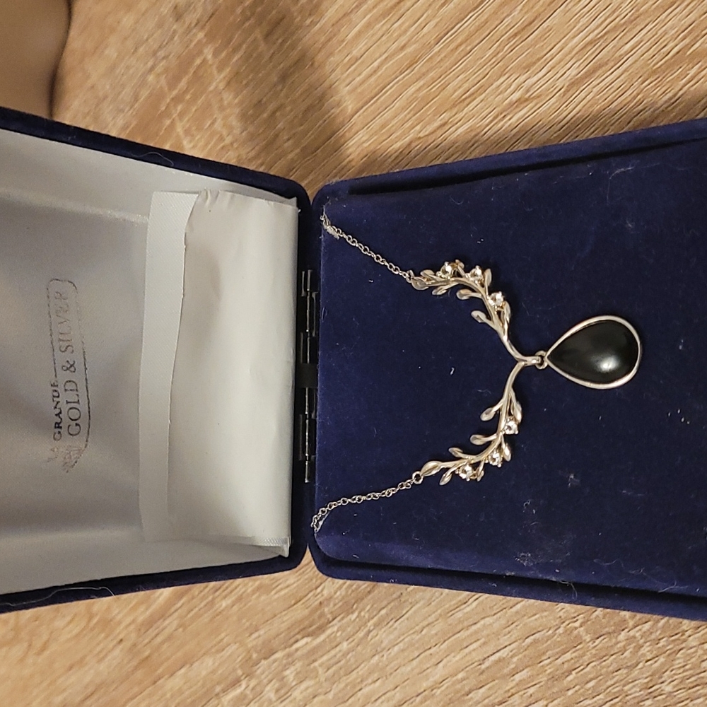 Silver Black Onyx Leaf Necklace